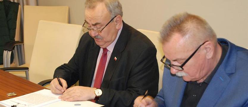 Nowy parking dla ciężarówek przy terminalu promowym. Podpisano umowę z wykonawcą