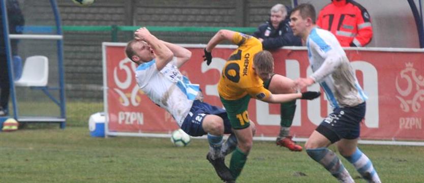 Piłka nożna. Derby dla Świtu i Gwardii