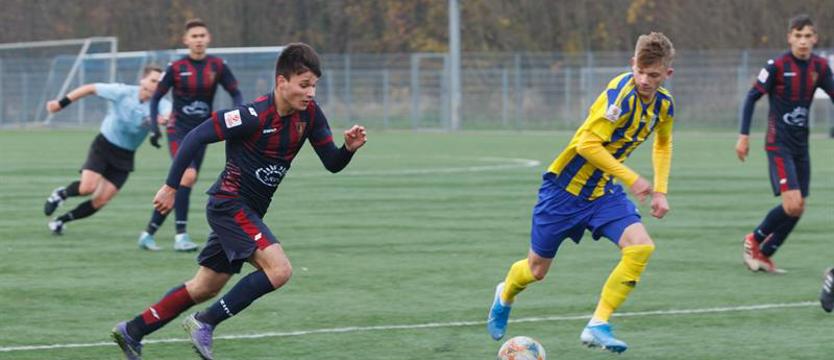 Piłka nożna. Juniorska Liga Mistrzów też nie dla polskich klubów