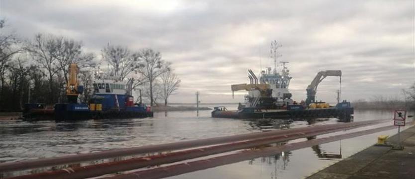 Pierwszy rurociąg zatopiony