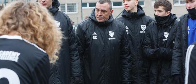Piłka nożna. Juniorskie derby bez ikry