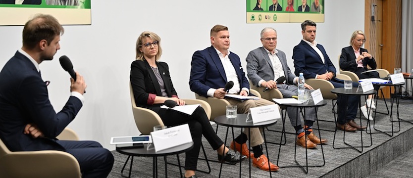 Debata o Rozszerzonej Odpowiedzialności Producenta: mocny apel do Ministerstwa, aby w końcu wsłuchało się w głos samorządów