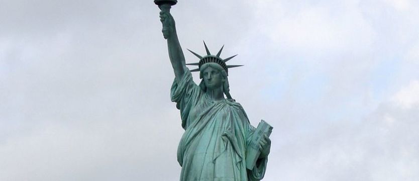 Koronawirus w 50 stanach USA. Zamknęli Statuę Wolności