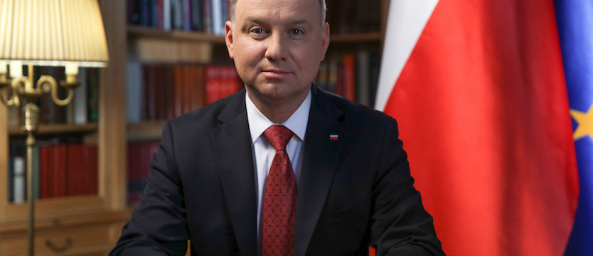 Prezydent zapowiada zwolnienie z płacenia składek ZUS i dopłaty do pensji