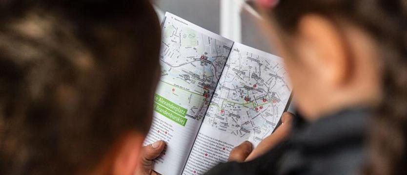 W Niemczech nowe ograniczenia: poruszanie się w pojedynkę, zachowanie 1,5 metra odstępu