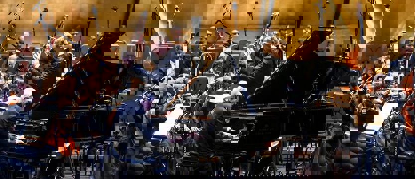 Geniusz fortepianu z Hiszpanii! Obejrzyj niedzielny koncert z filharmonii