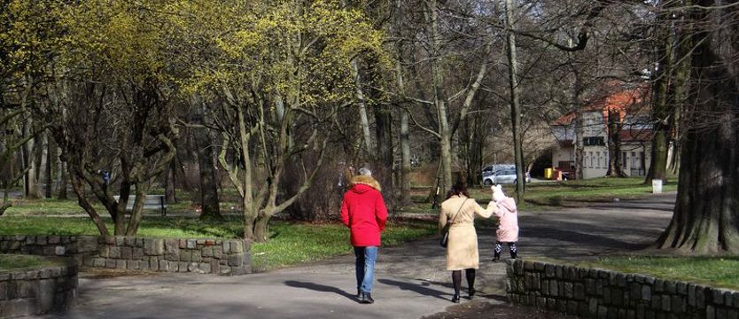 Szczecin przypomina o nowych ograniczeniach wz. z koronawirusem