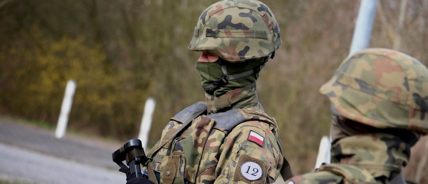 Obcokrajowcy wpadli przy nielegalnym przekroczeniu granicy