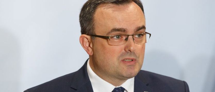Wojewoda do medyków: Zgłaszajcie się do pracy przy zwalczaniu epidemii