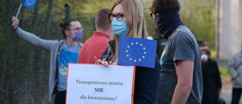 Premier: Od 4 maja zniesione będą ograniczenia dla pracowników i uczniów transgranicznych