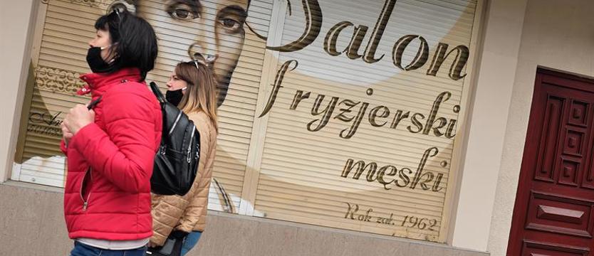 Szturm na fryzjerów. Poobijana finansowo branża się odradza