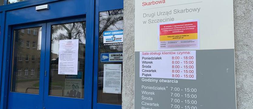 Urzędy wrócą do bezpośredniej obsługi interesantów. Już od poniedziałku