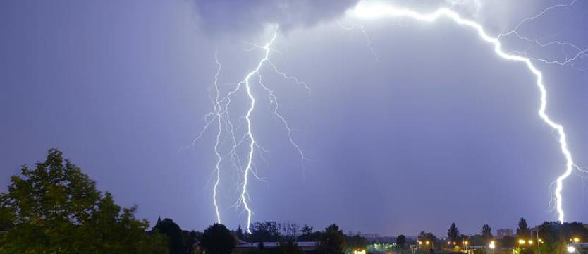 Ostrzeżenie meteorologiczne. W niedzielę możliwe burze