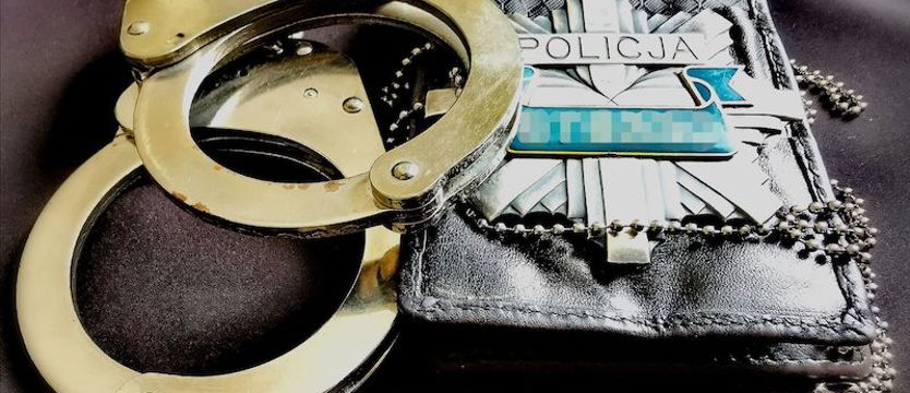 Bez prawa jazdy i pod wpływem narkotyków. Policja zatrzymała kierowcę forda