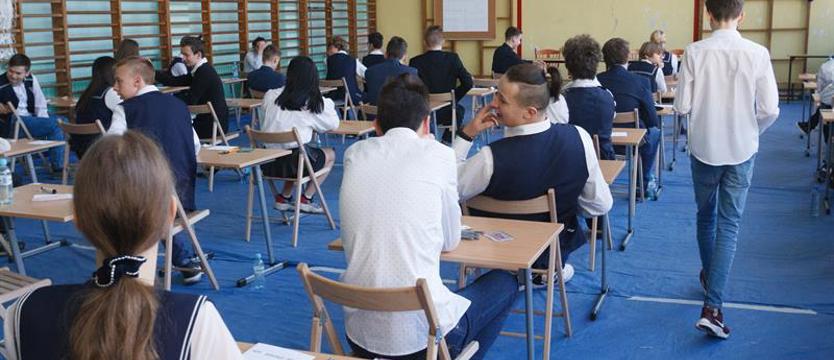 Ósmoklasiści zdają egzaminy