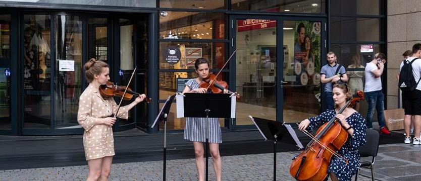 Koncert pod chmurką. To początek długiego festiwalu