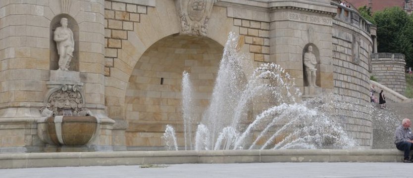 Trysnęła fontanna na Wałach Chrobrego