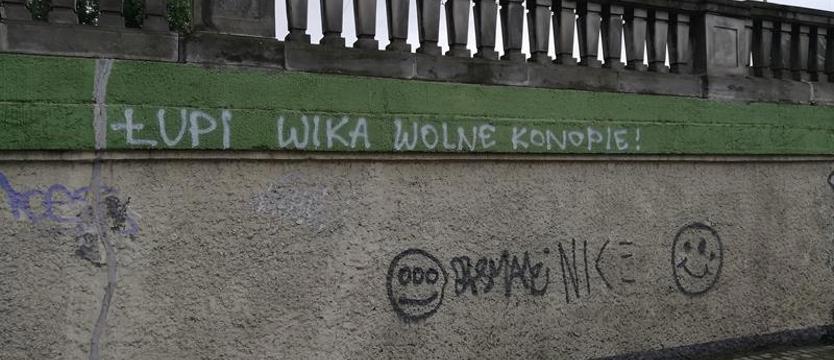 Wandale na moście