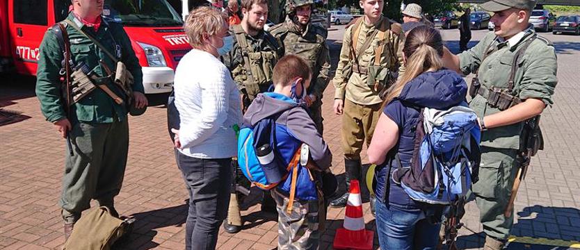 Grupy rekonstrukcyjne w kurorcie. Zlot Zimnowojenny