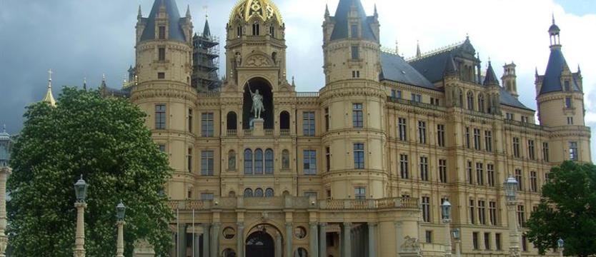 Zagranica wciąż nie całkiem otwarta