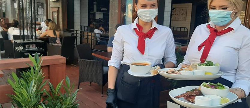 Nowa rzeczywistość gastronomii. Jedni liczą straty, inni zyski