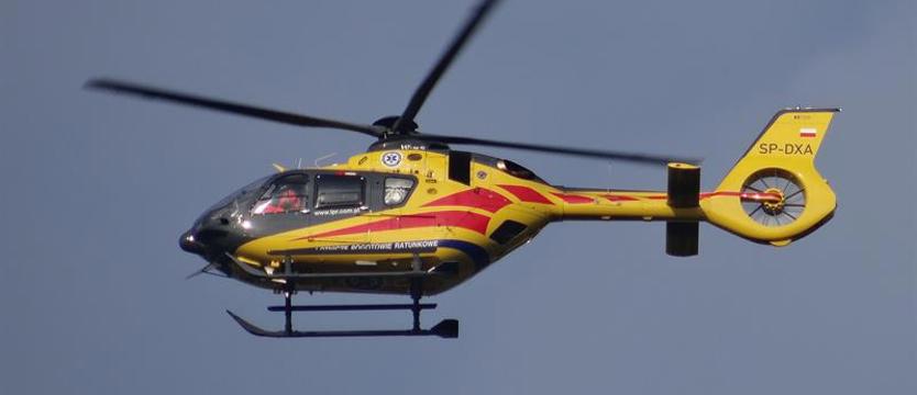 Wypadek i utrudnienia w Błotnie. Osiem osób poszkodowanych