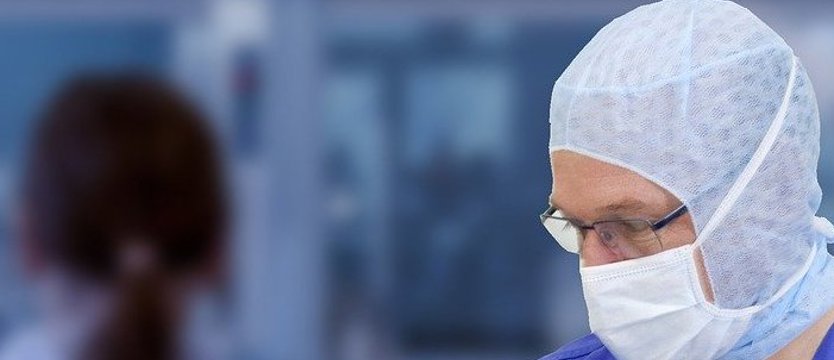 Zespół ds. COVID-19 przy PAN: Negowanie istnienia pandemii jest nieetyczne i niegodziwe