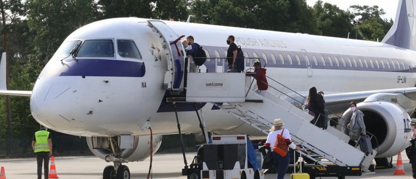 Rząd przedłuża zakaz połączeń lotniczych do 43 krajów