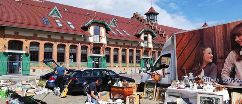 Pchli targ na Łasztowni. Gratka dla łowców staroci