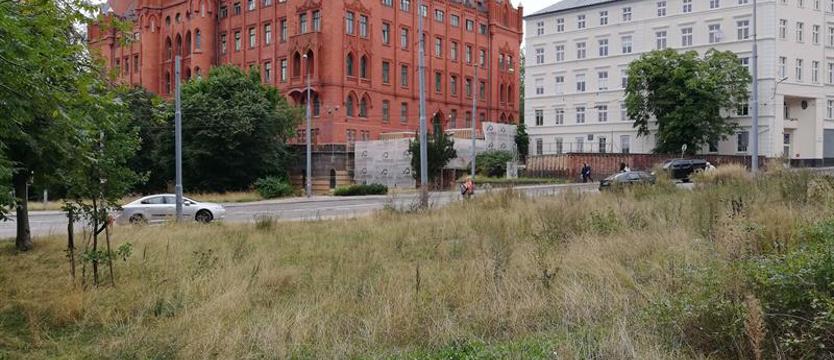 Plan na Stare Miasto i pl. Tobrucki. Bitwa nie tylko o zieloną skarpę