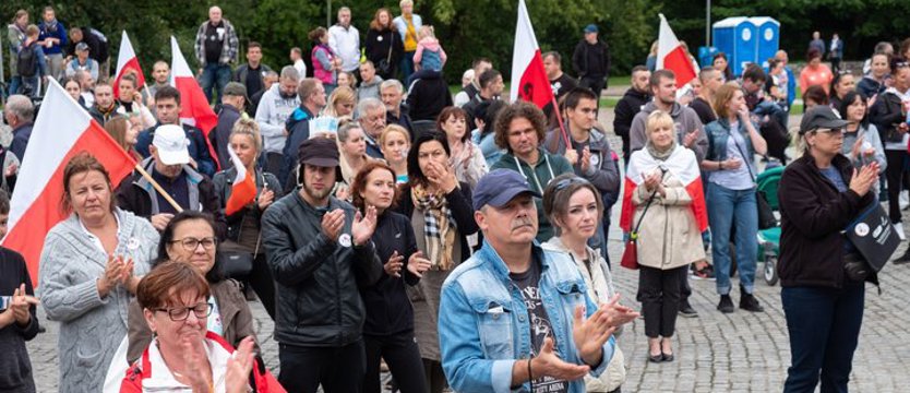 Protestujący w Szczecinie: „Mamy niby – pandemię”