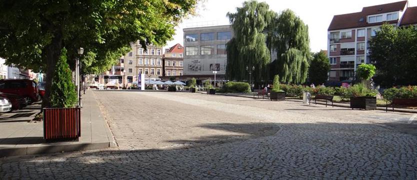 Precz z betonem na pl. Orła Białego!