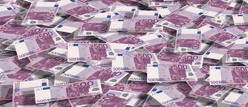 Komisja PE za przeznaczenia 55 mld euro na walkę ze skutkami pandemii