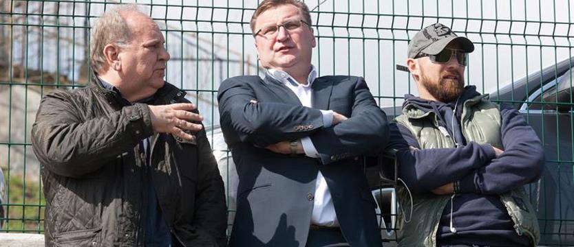 Piłka nożna. Wygrana młodzieżówki, występ Listkowskiego