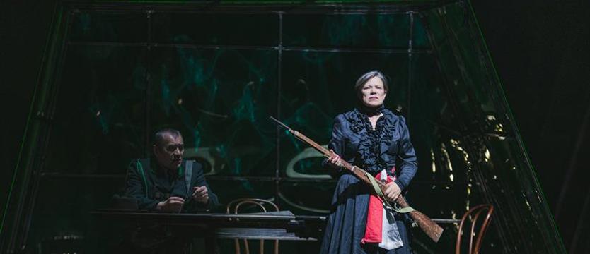 Premiera, która przejdzie do historii. O końcu świata na wesoło i z dystansem