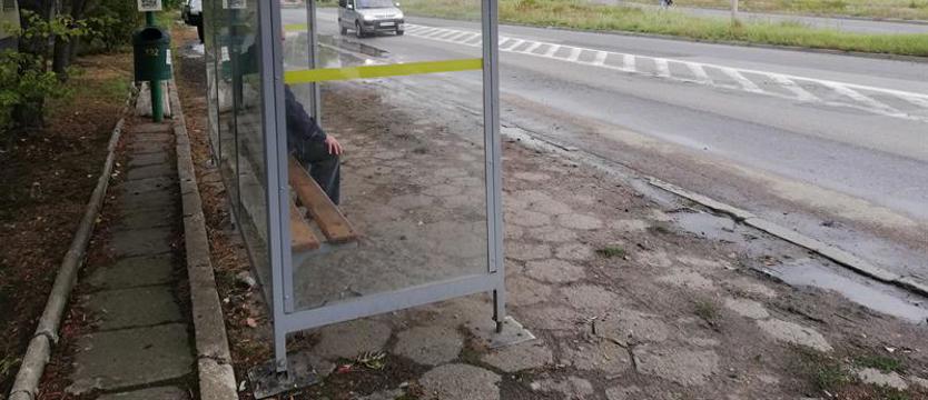 Kiedy pada, przystanek pływa