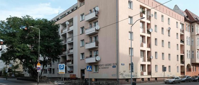 Rzetelnie wykończony i dobrze naświetlony