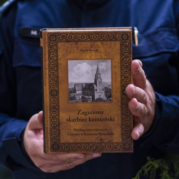 Książka „Zaginiony skarbiec kamieński" autor Marek Łuczak
