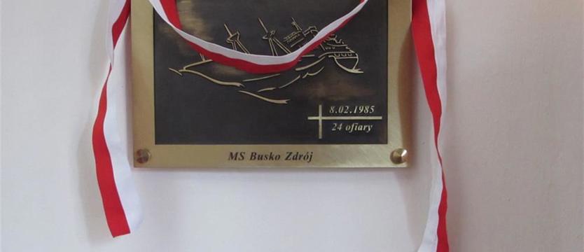 Kaplica Morska z kolejną tablicą