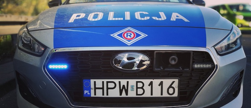 Policjanci przy okazji… uratowali kobietę