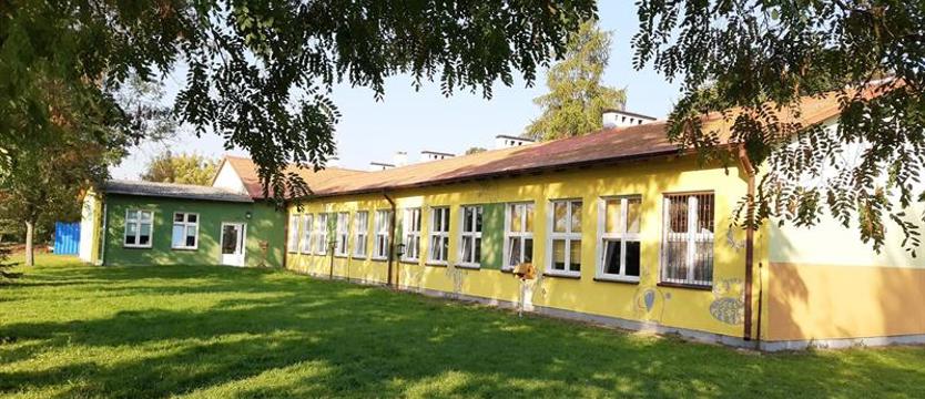 Szkoła walczy o przetrwanie. O dystansie nie ma mowy