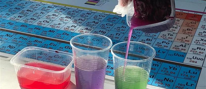 Teraz przedmiot aż do matury. Ze stołówki na chemię