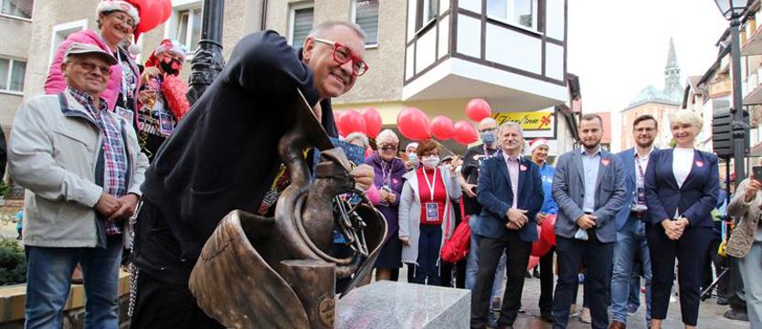 Wiwat Kołobrzeg! Jurek Owsiak odsłonił Mariana