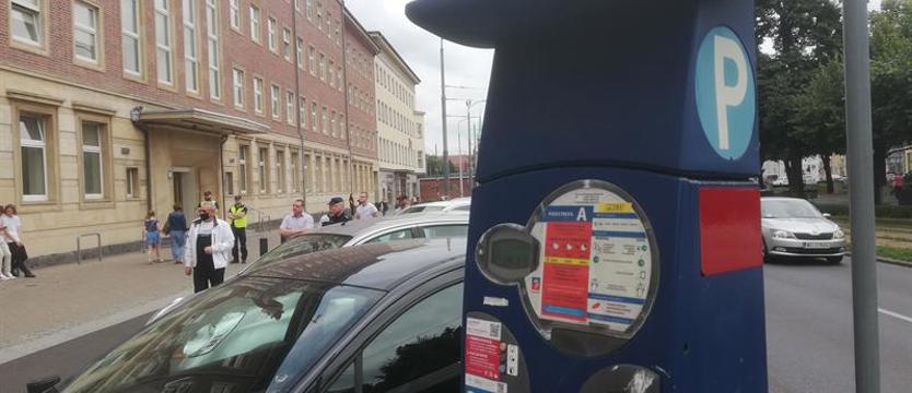 Reklamacje w sprawie opłat za postój w strefie – tylko elektronicznie lub do skrzynki w biurze