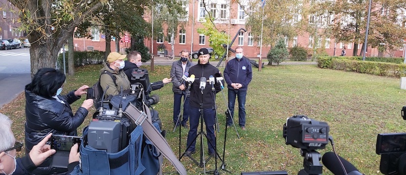 Neutralizacja tallboya. Za chwilę zaczną wypalać bombę!