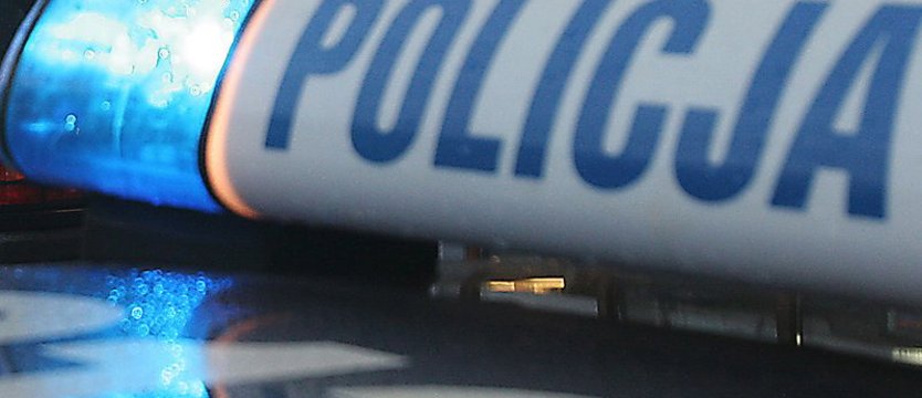 Na sygnale pilotowali samochód z rodzącą kobietą