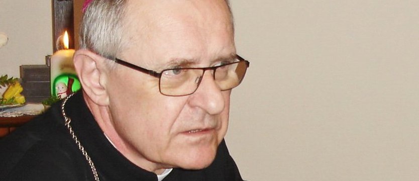 Czternastu biskupów ma COVID-19; jeden zmarł