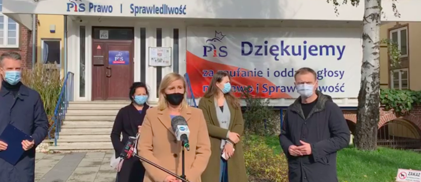 Posłowie KO: „Legitymowanie uczestników protestu to próba zastraszenia”