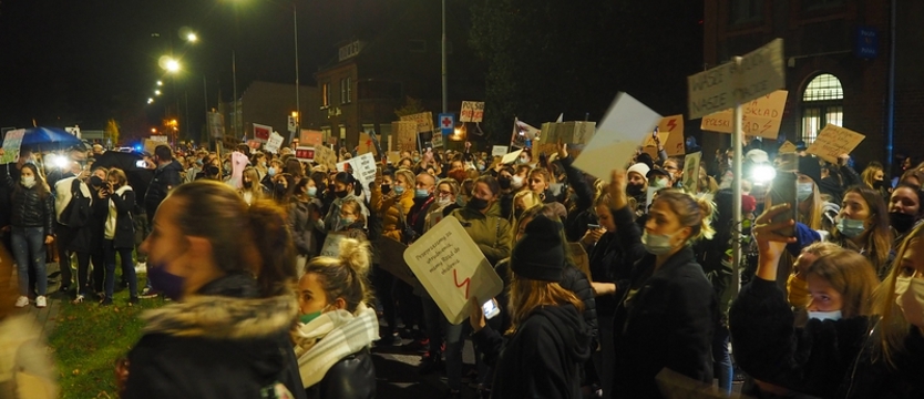 W Policach też przeszli na znak protestu