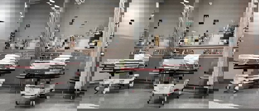 Premier zobowiązał m.in. Orlen, Lotos, KGHM i PKO BP do budowy szpitali tymczasowych